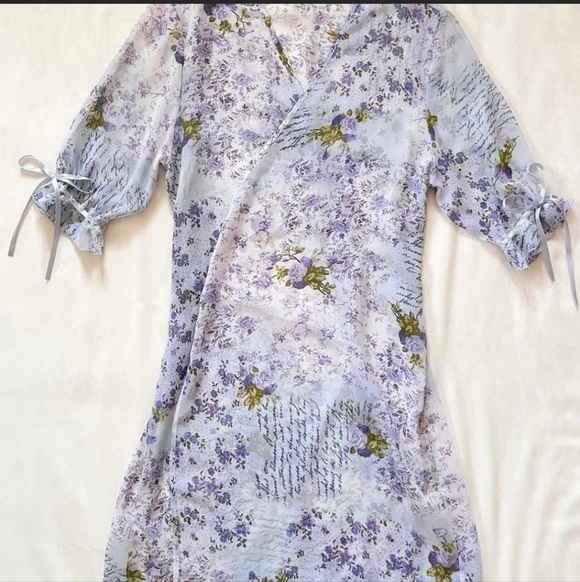 SECRET TREASURES SLIP DRESS WITH MATCHING ROBE SIZE L - Picture 3 of 5